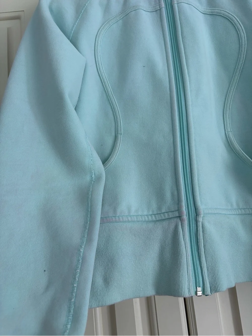 Lululemon Athletica Scuba Hooded Sweatshirt Jacket Size 10 Cozy Sporty Casual